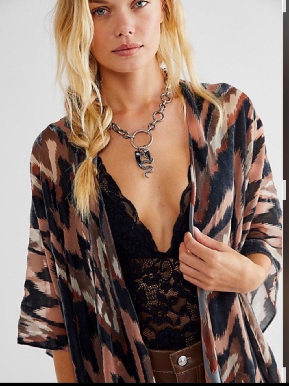 Free People Dripping Velvet Burnout Kimono. One size. Beautiful! - Picture 2 of 7